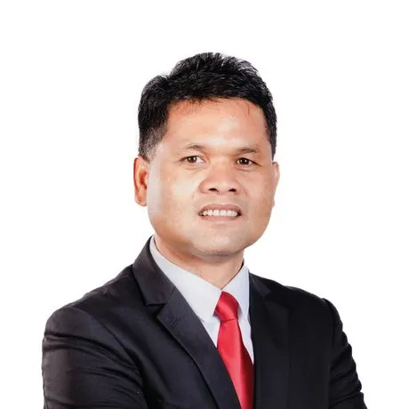 លោក ឡយ សារ៉េត FCMA (UK), CGMA, Chartered Banker